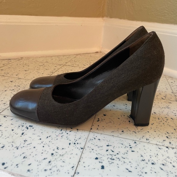 Chanel Interlocking CC Logo Pumps - Dark Chocolate Brown Suede - Picture 7 of 10